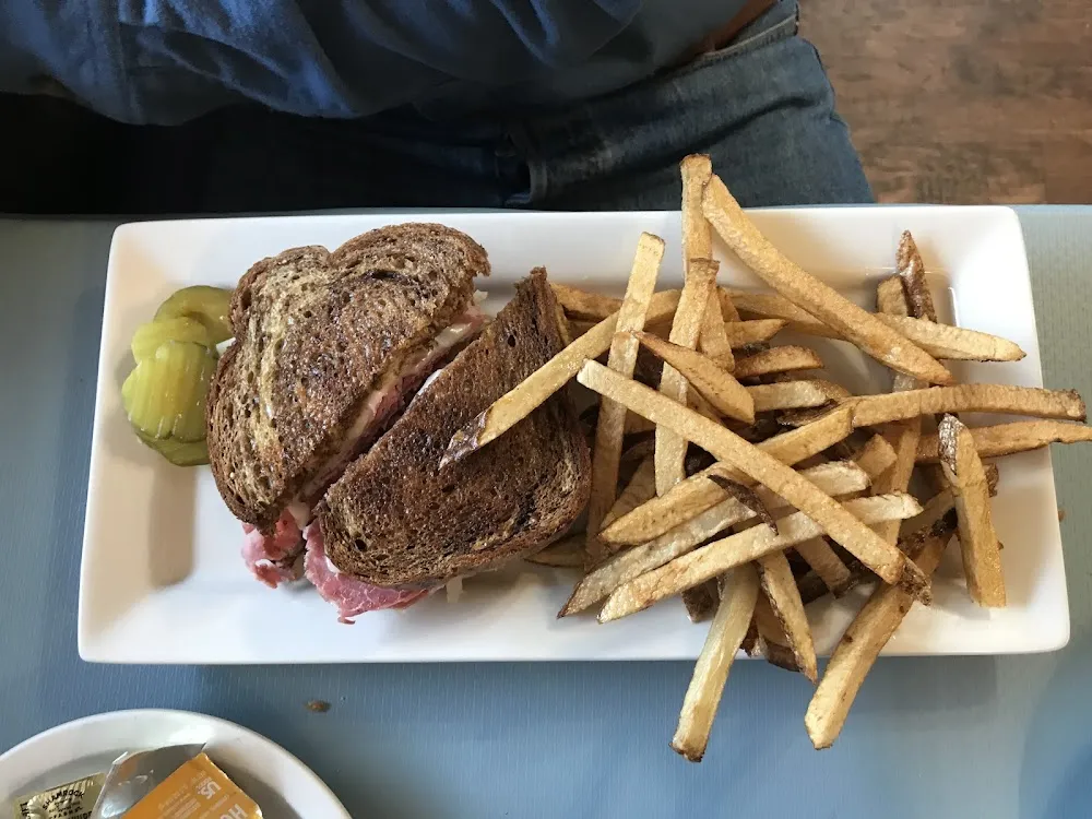 Reuben Sandwich with Fries